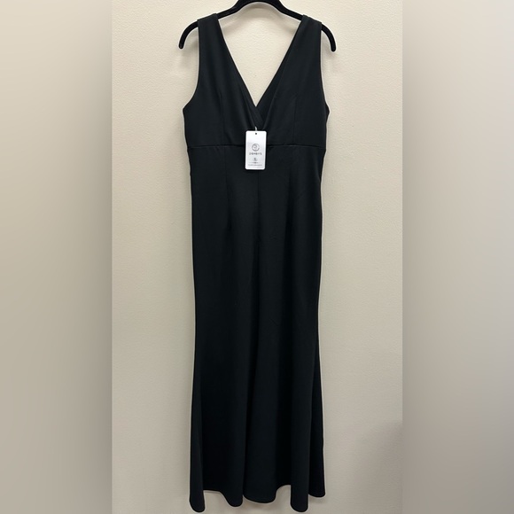 NWT Long Formal Dress, Wedding, Evening Gown, Floor Length, Sleeveless Size L - Picture 3 of 11